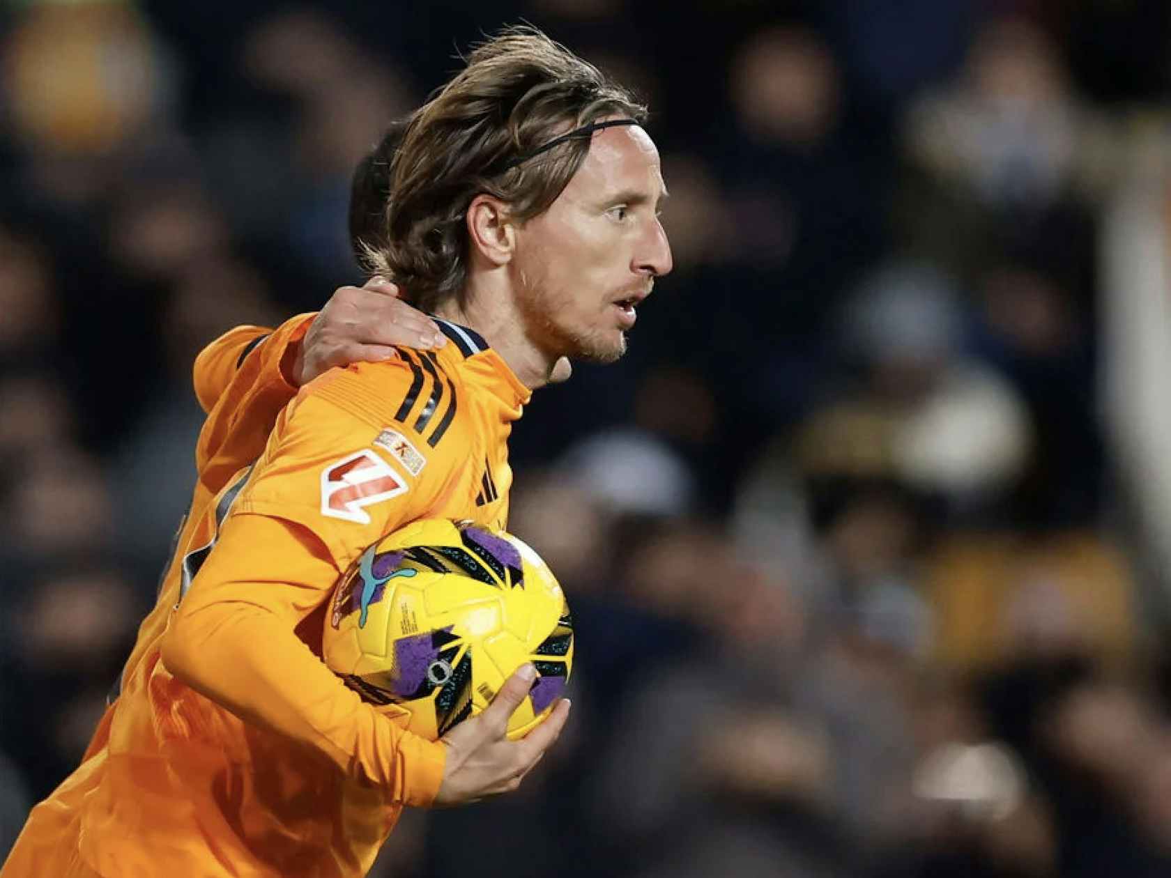 愚昧球迷亲手毁灭球队荣耀，亚冠退赛真相曝光！