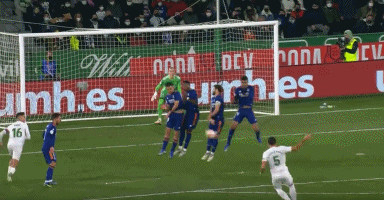 意甲金靴：劳塔罗25球，弗拉霍维奇第二